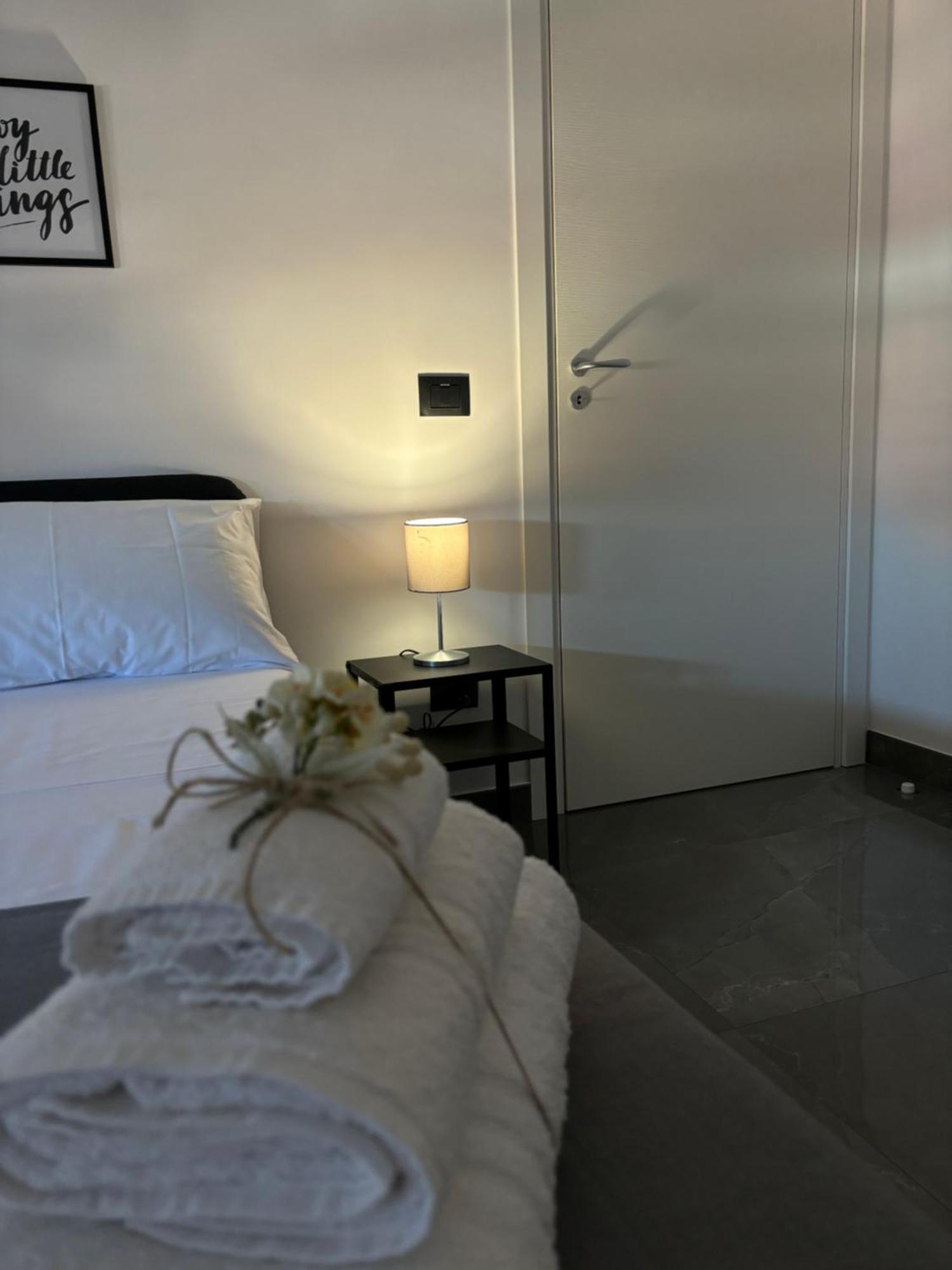 Louis Helen Apartment Naples Exterior photo