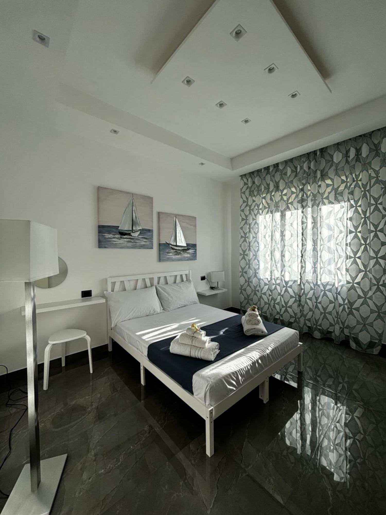Louis Helen Apartment Naples Exterior photo