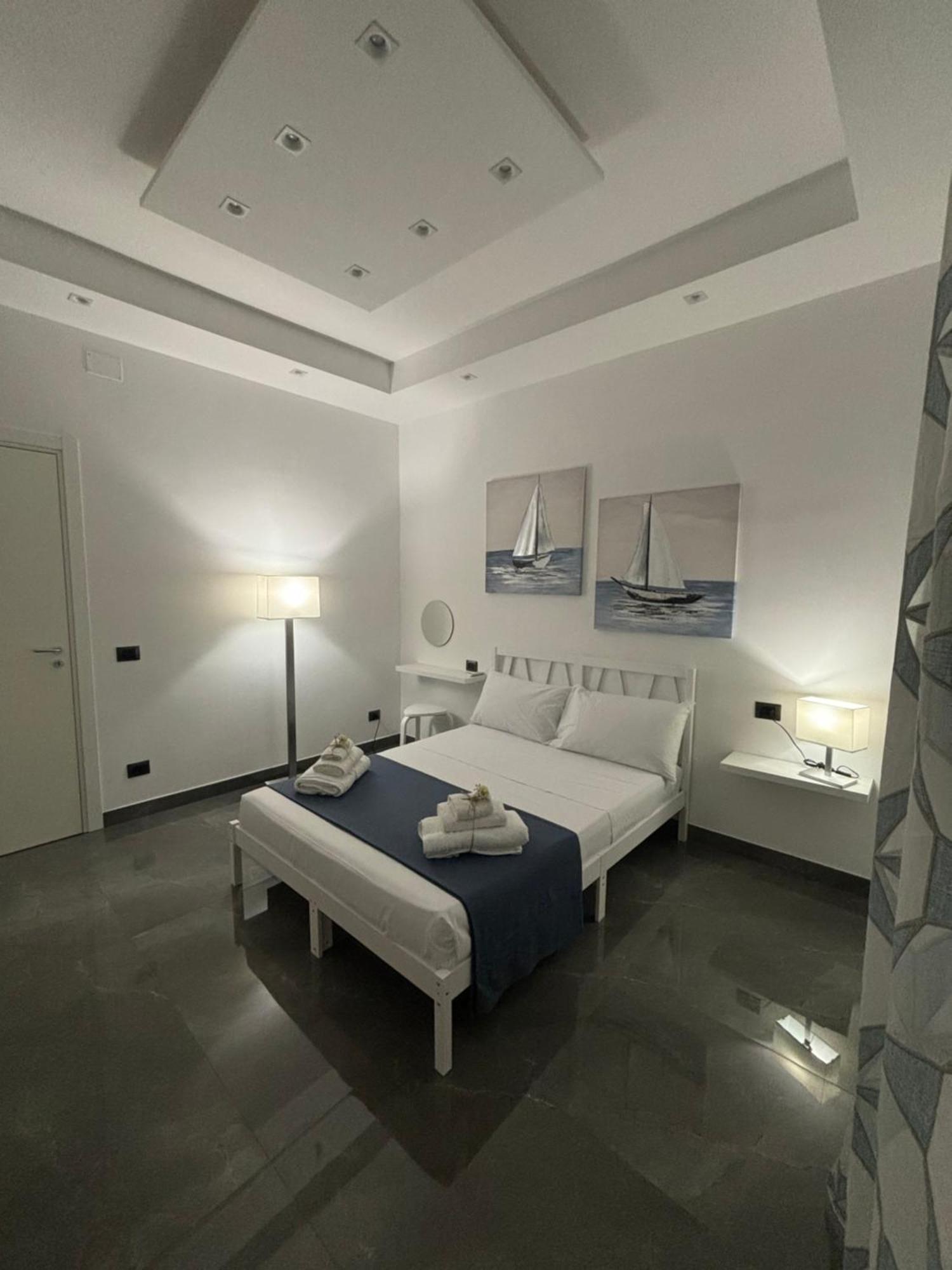 Louis Helen Apartment Naples Exterior photo