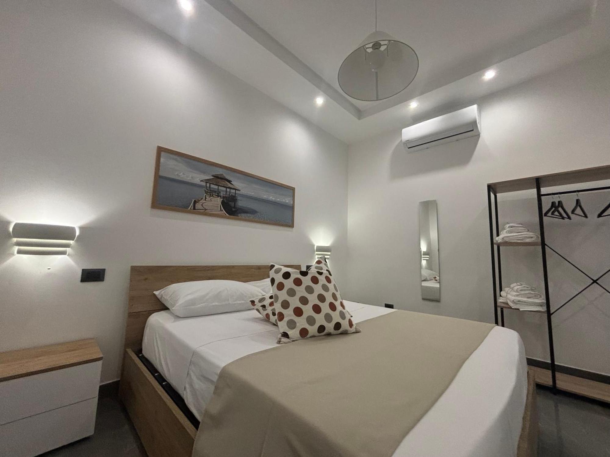 Louis Helen Apartment Naples Exterior photo